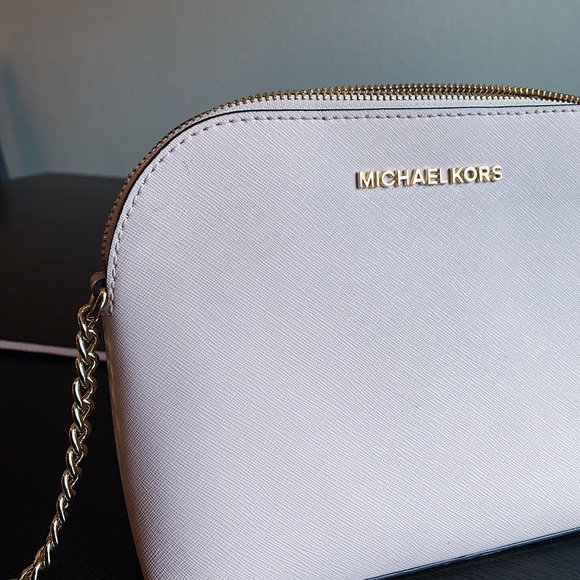 Micheal Kors Purse | Cindy Dome Crossbody | Pink - Picture 8 of 8